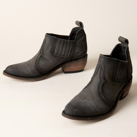 New Liberty Black Selenita Boots (9)‎ - Picture 1 of 4